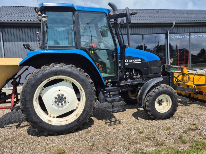 New Holland TS 90 med frontlift