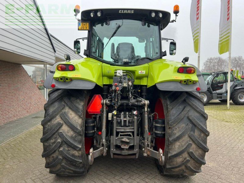 Claas AXION 800