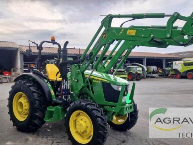John Deere 5058 E