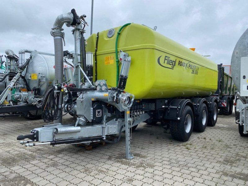 Fliegl FW 29000l Road X Poly Line Tridem