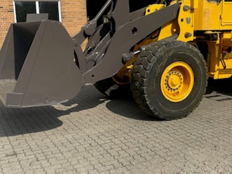 Volvo L90E