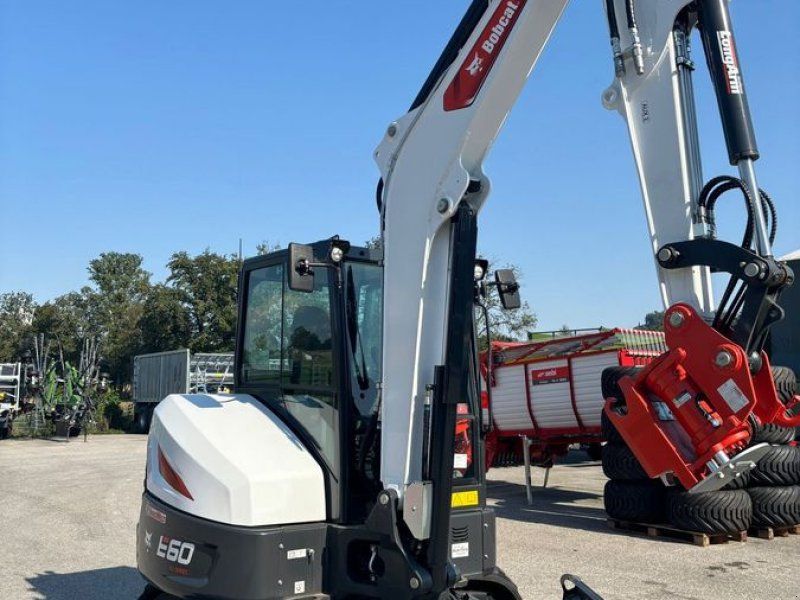 Bobcat E60