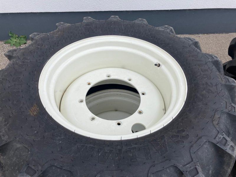 Alliance 440/65R24 u. 540/65R34