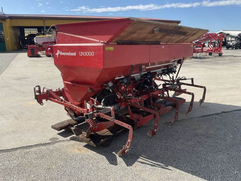 Kverneland UN 3000