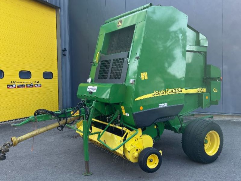 John Deere 592