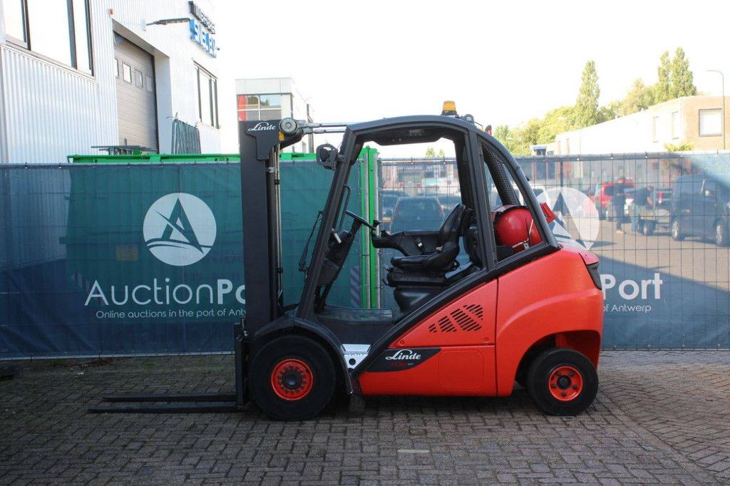 Heftruck Linde H30T-02 LPG 3000kg 4.6m 2015