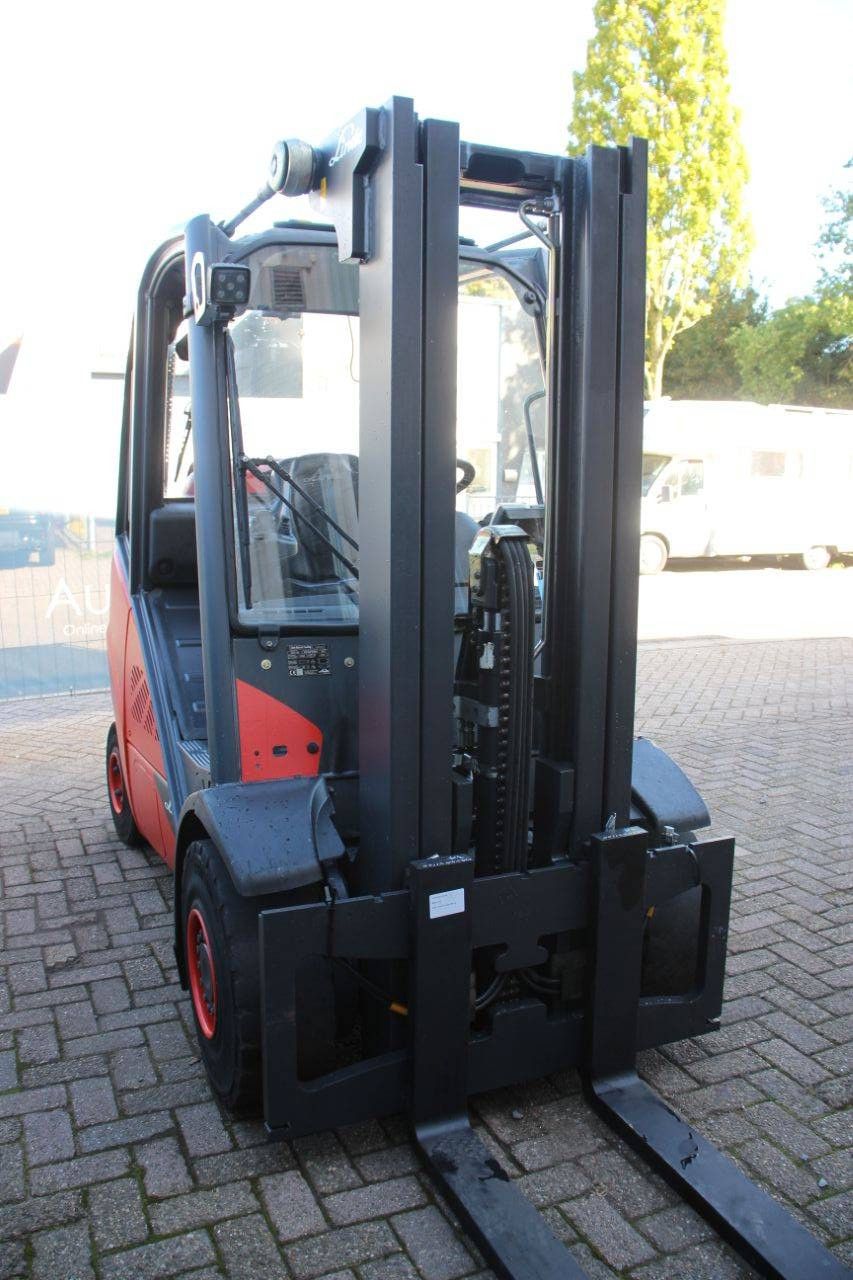 Heftruck Linde H30T-02 LPG 3000kg 4.6m 2015