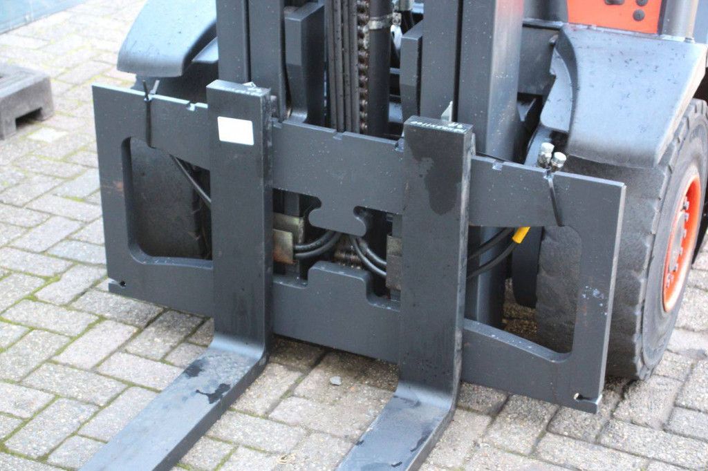 Heftruck Linde H30T-02 LPG 3000kg 4.6m 2015