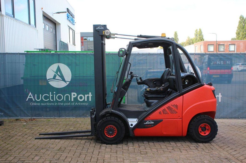 Forklift Linde H25T-02 LPG 2500kg 7m 2015