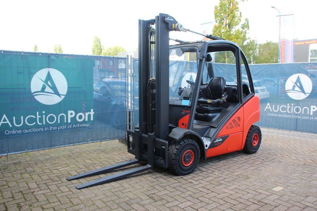 Forklift Linde H25T-02 LPG 2500kg 7m 2015