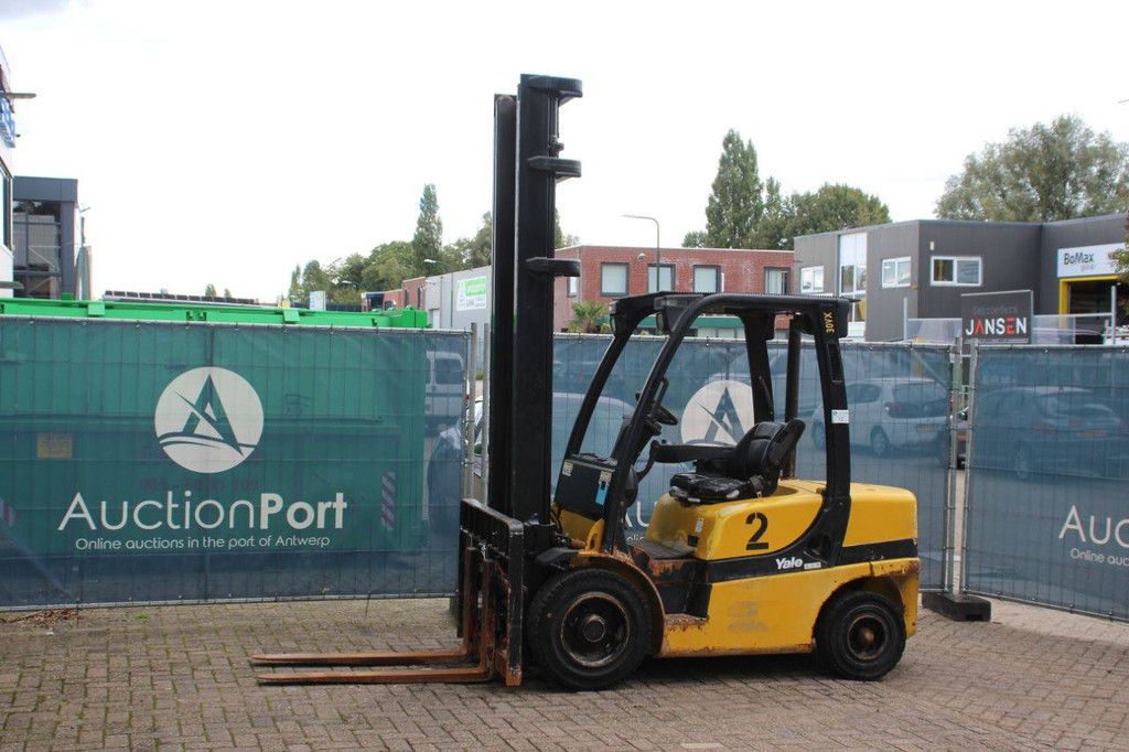 Forklift Yale GDP30VX E2345 Diesel 2720kg 4.91m 2010