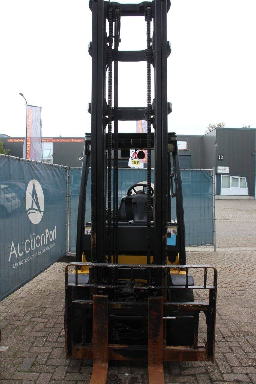 Forklift Yale GDP30VX E2345 Diesel 2720kg 4.91m 2010