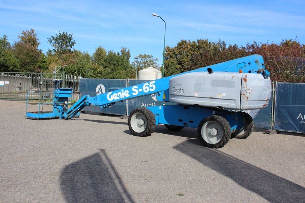 Telescopic boom lift Genie S-65 Diesel 22m 2006