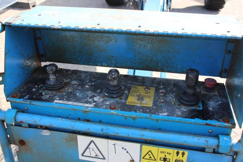 Telescopic boom lift Genie S-65 Diesel 22m 2006