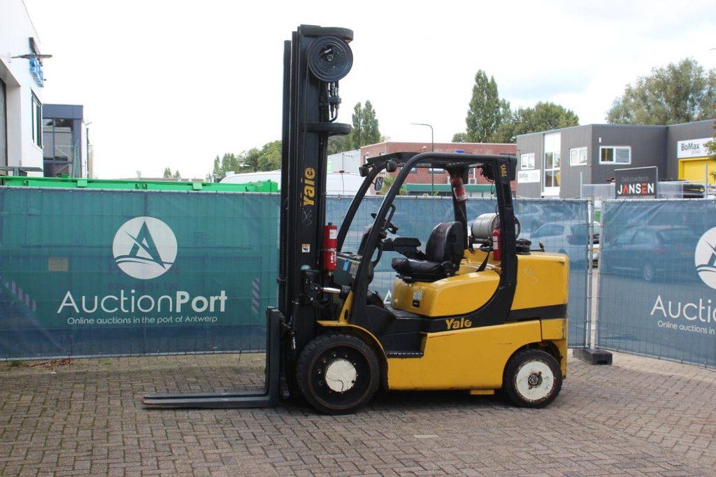 Forklift Yale GLC70VX LPG 2800kg 6.8m 2010
