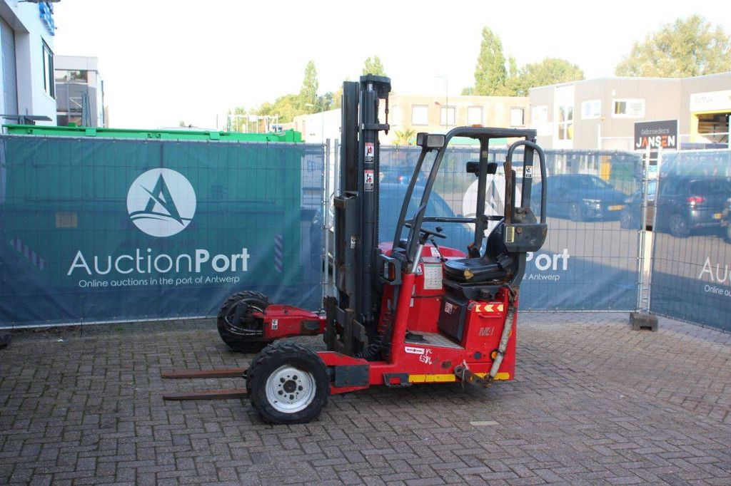 Moffett M4 20.4 Diesel 2000kg Truck-Mounted Forklift 2011