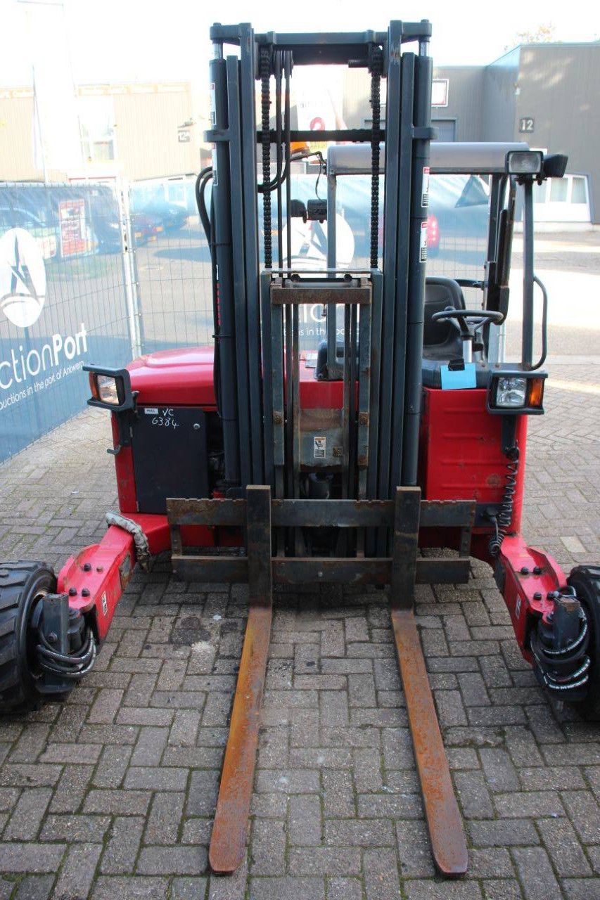 Moffett M4 20.4 Diesel 2000kg Truck-Mounted Forklift 2011