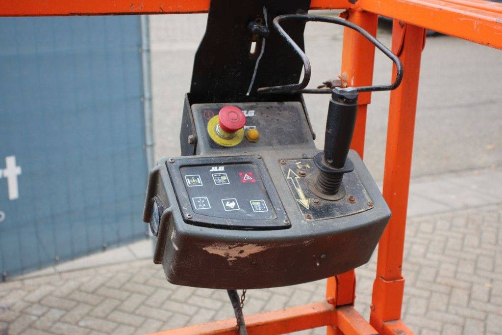 Schaarlift JLG 2033E3 Elektrisch 8.1m 2002