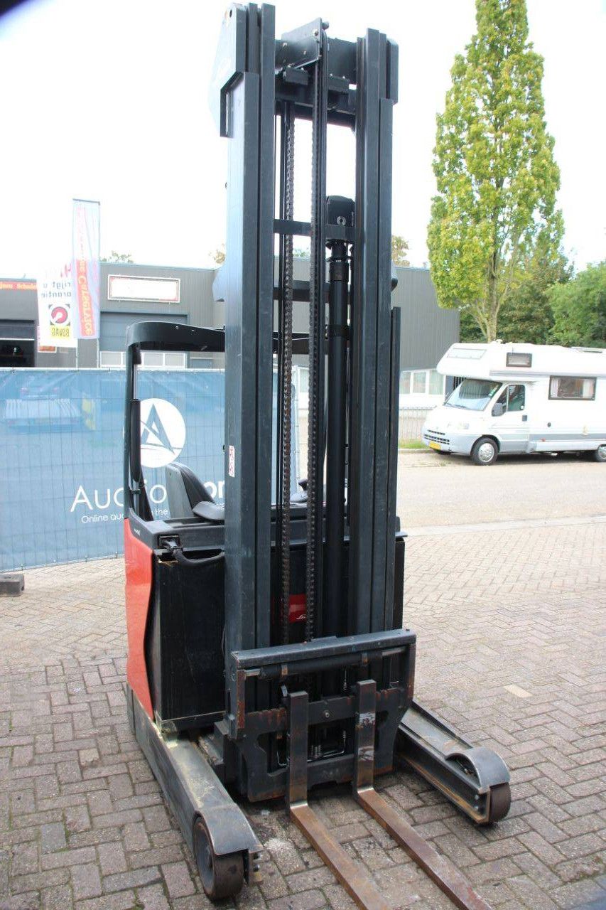 Schubmaststapler Linde R14-01 Elektro 1400kg 8,6m 2016