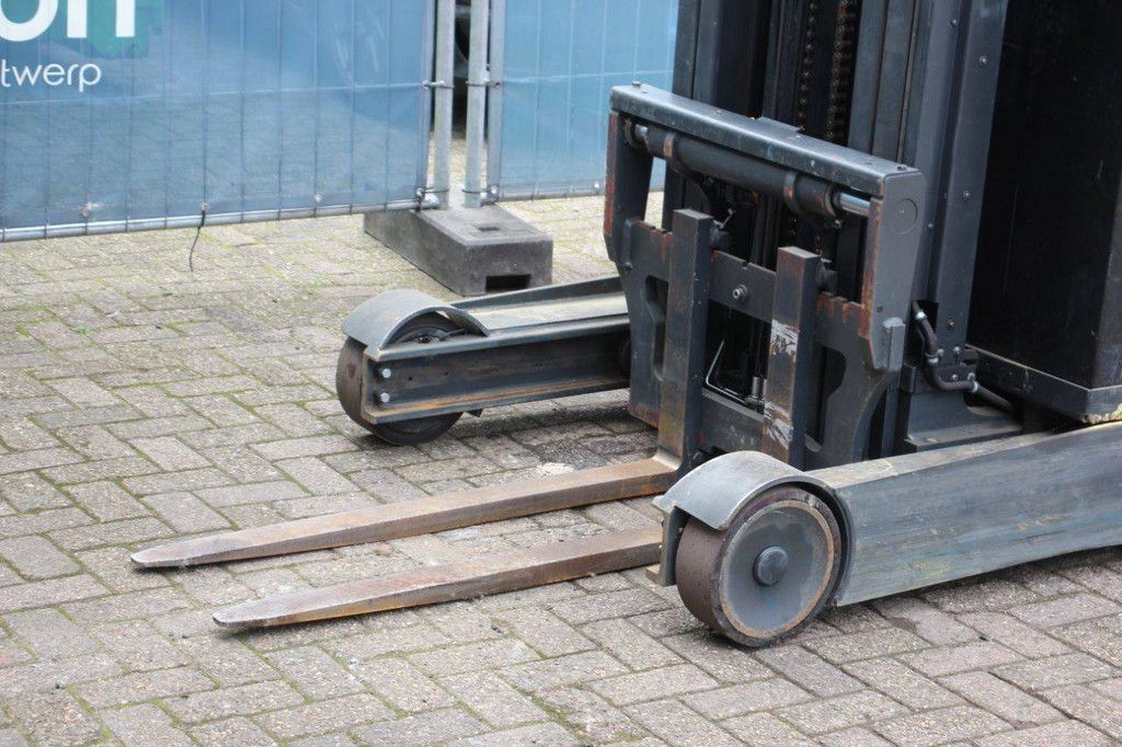 Schubmaststapler Linde R14-01 Elektro 1400kg 8,6m 2016
