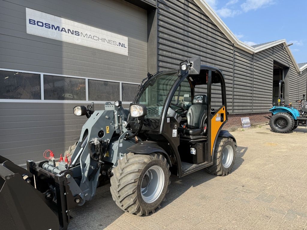 Giant GT5048 compact verreiker BJ 2023 70 uur