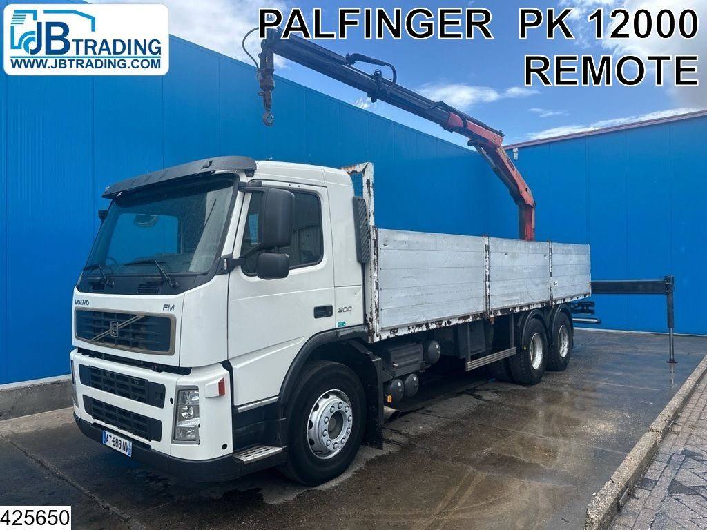 Volvo FM 300 6 X 2, Manual, Steel suspension, Palfinger