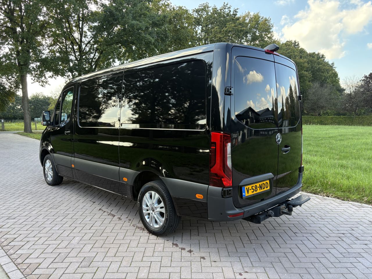 Mercedes Sprinter 319 V6 EURO 6 (2021) kast inrichting