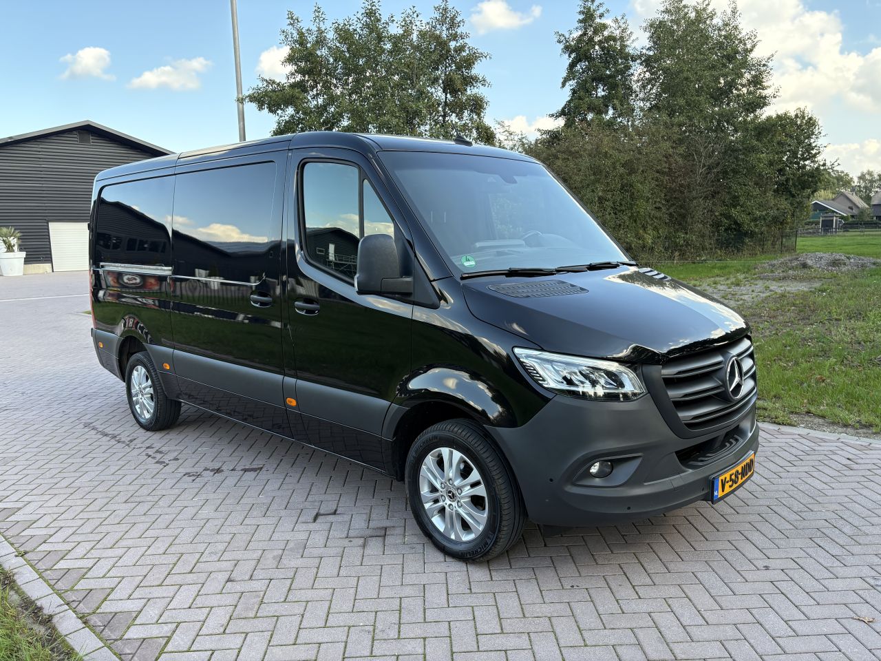 Mercedes Sprinter 319 V6 EURO 6 (2021) kast inrichting