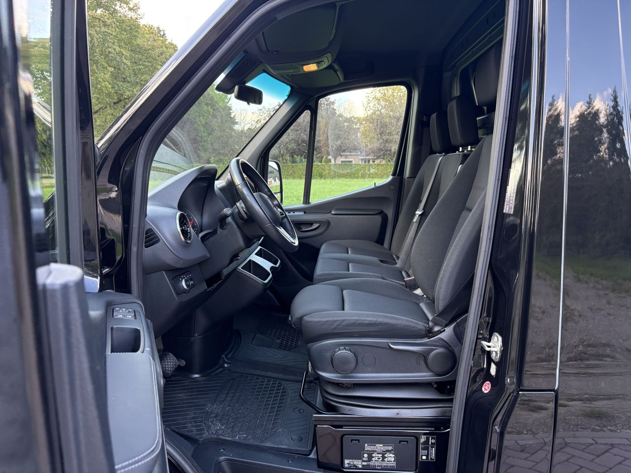 Mercedes Sprinter 319 V6 EURO 6 (2021) kast inrichting
