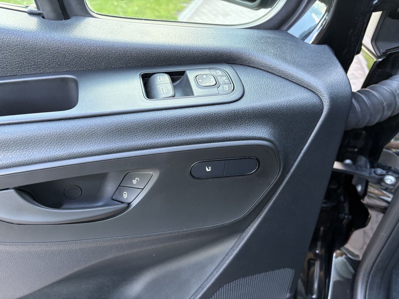 Mercedes Sprinter 319 V6 EURO 6 (2021) kast inrichting