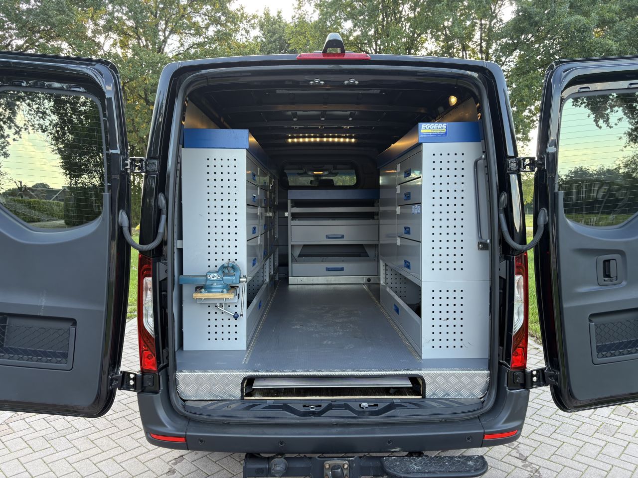 Mercedes Sprinter 319 V6 EURO 6 (2021) kast inrichting