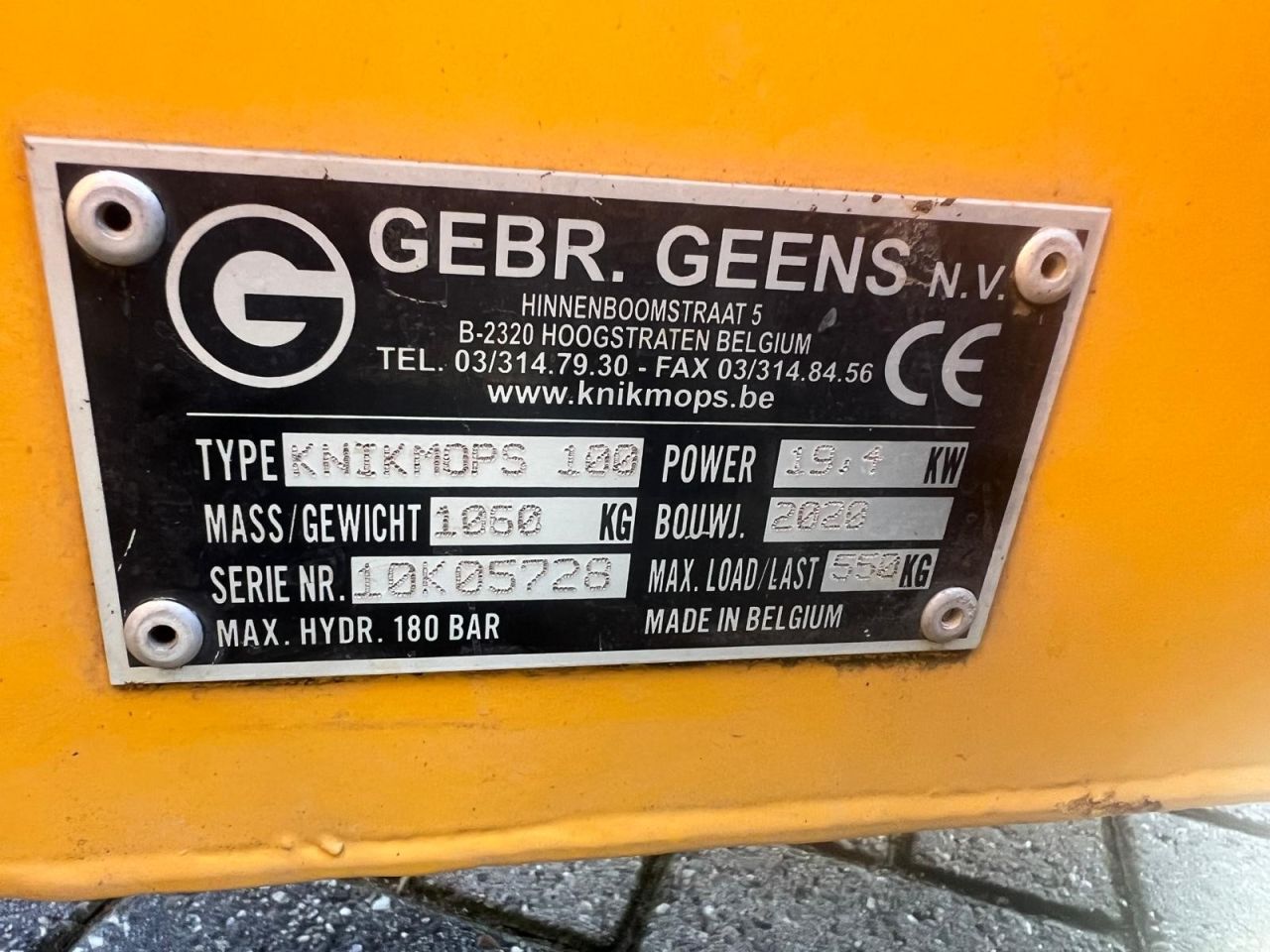 Gebrauchter KNIKMOPS 100 Minilader mit Gewicht von 1050 kgs