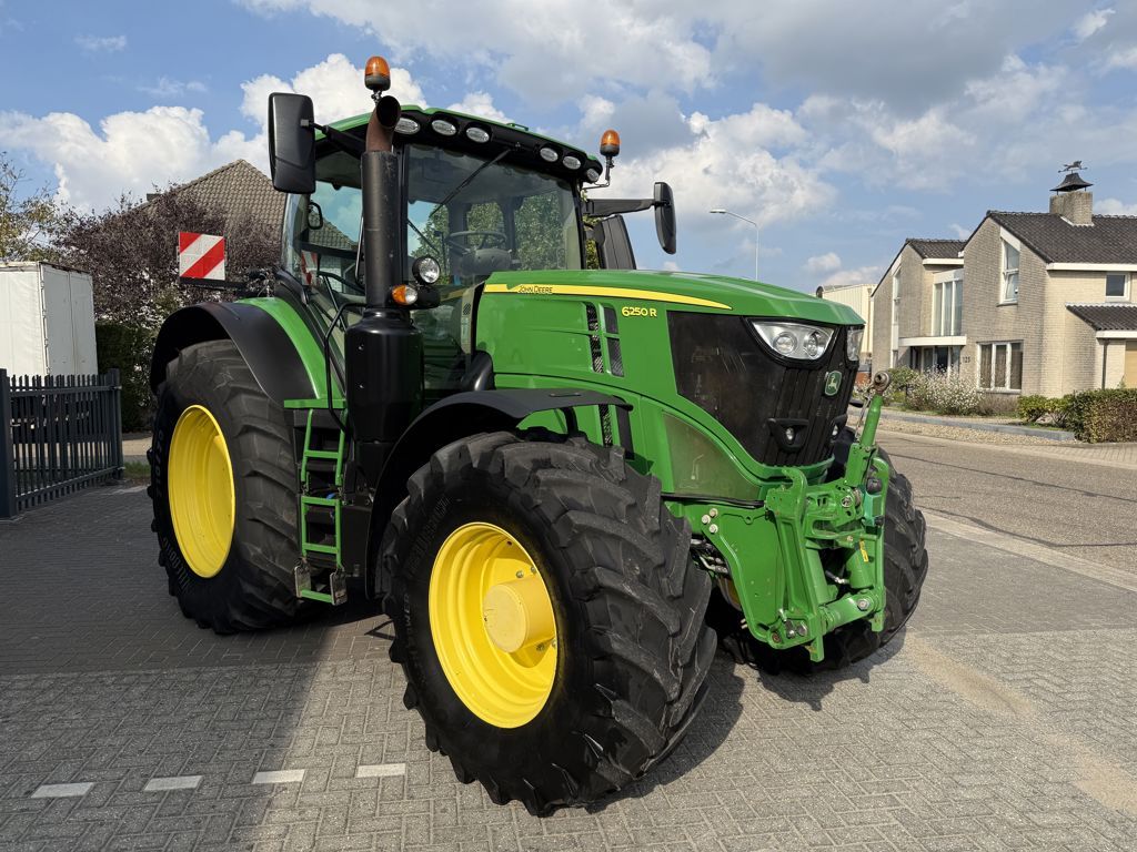 John Deere 6250R Premium Edtition Autopowr