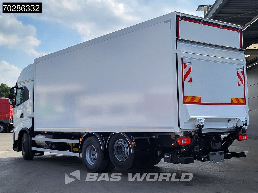 Iveco S-Way 490 6X2 NEW! 2000kg Ladebordwand Retarder Lift+Steering-Axle Navi LED