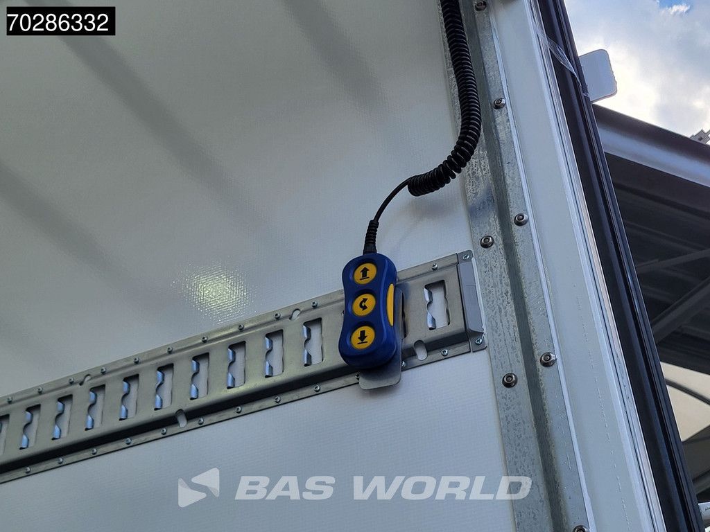 Iveco S-Way 490 6X2 NEW! 2000kg Ladebordwand Retarder Lift+Steering-Axle Navi LED