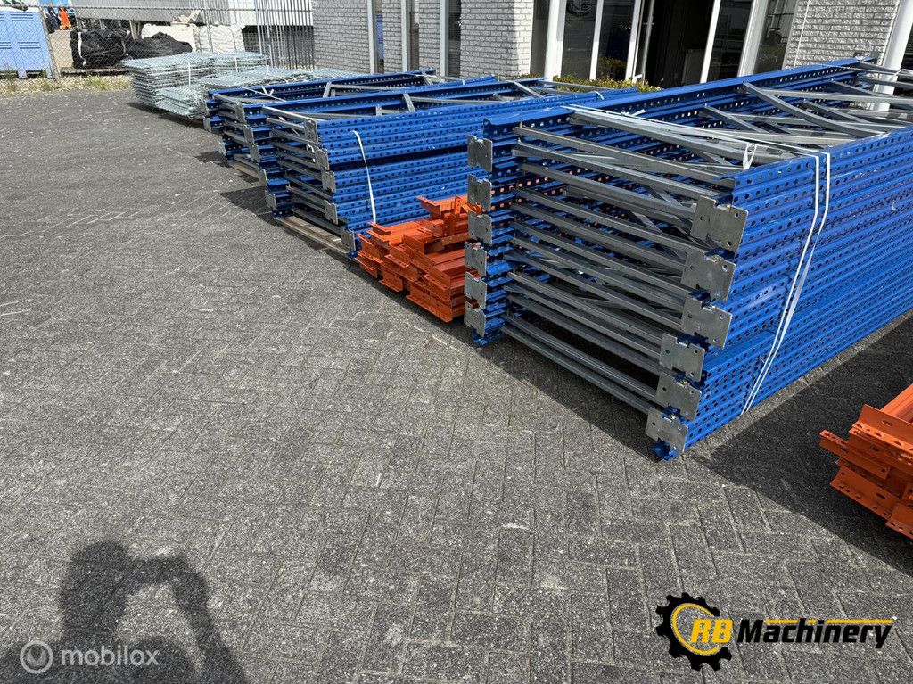 50 meter stelling compleet met staanders/liggers/netten.