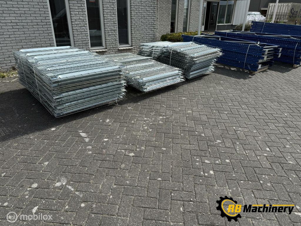 50 meter stelling compleet met staanders/liggers/netten.