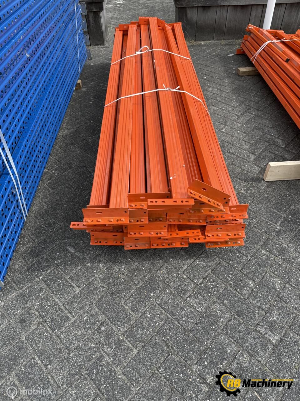 50 meter stelling compleet met staanders/liggers/netten.