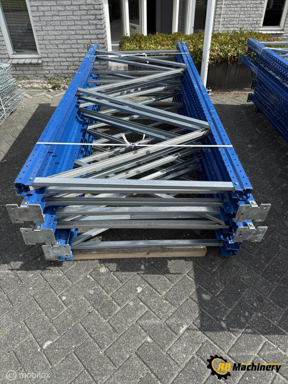 50 meter stelling compleet met staanders/liggers/netten.