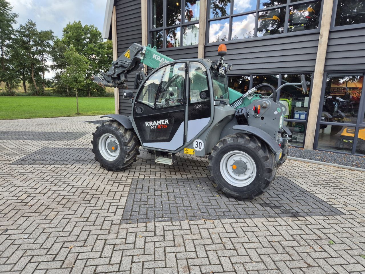 Used KRAMER KT276 telescopic with lifting height up to 6 m