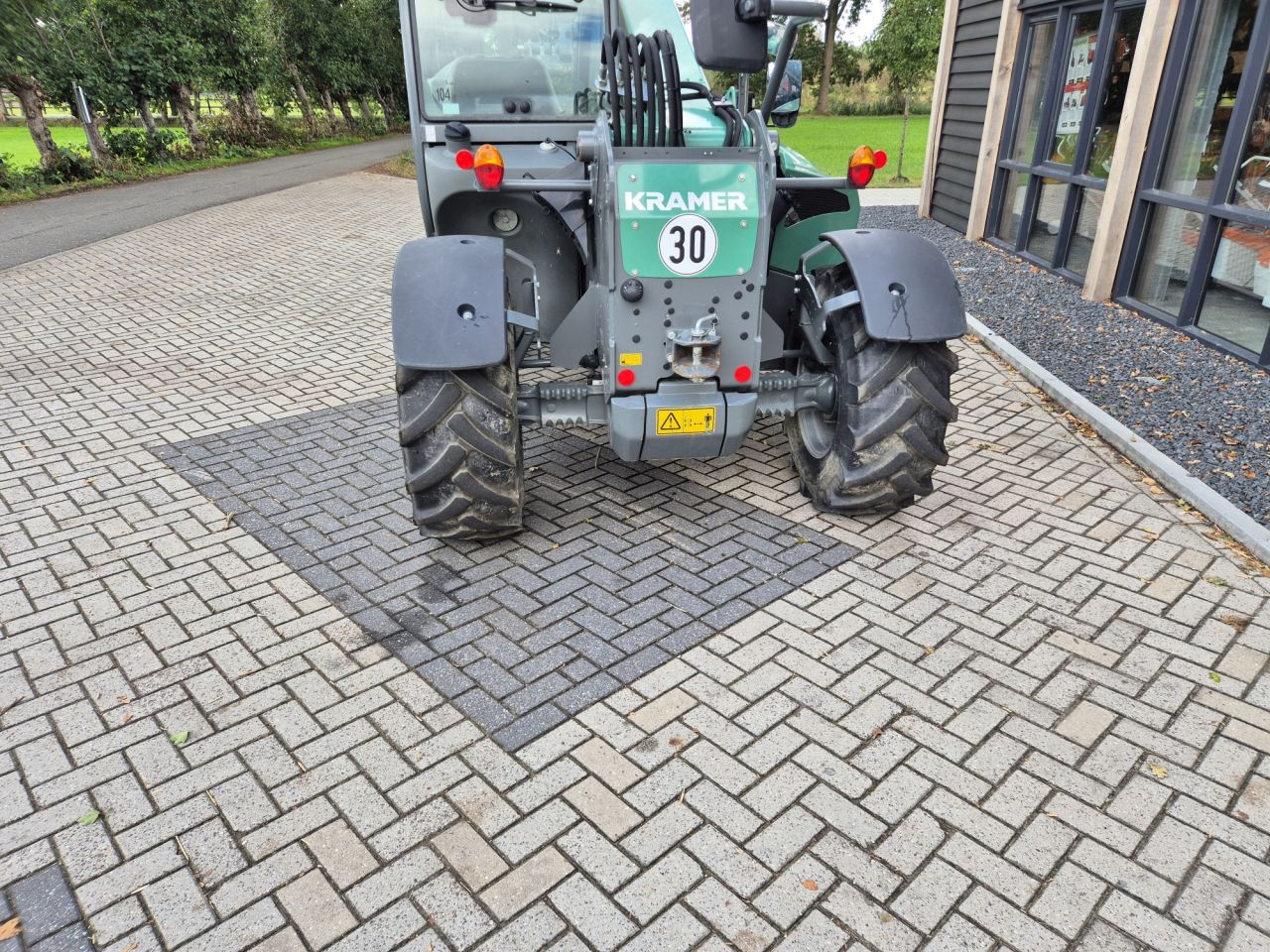 Used KRAMER KT276 telescopic with lifting height up to 6 m