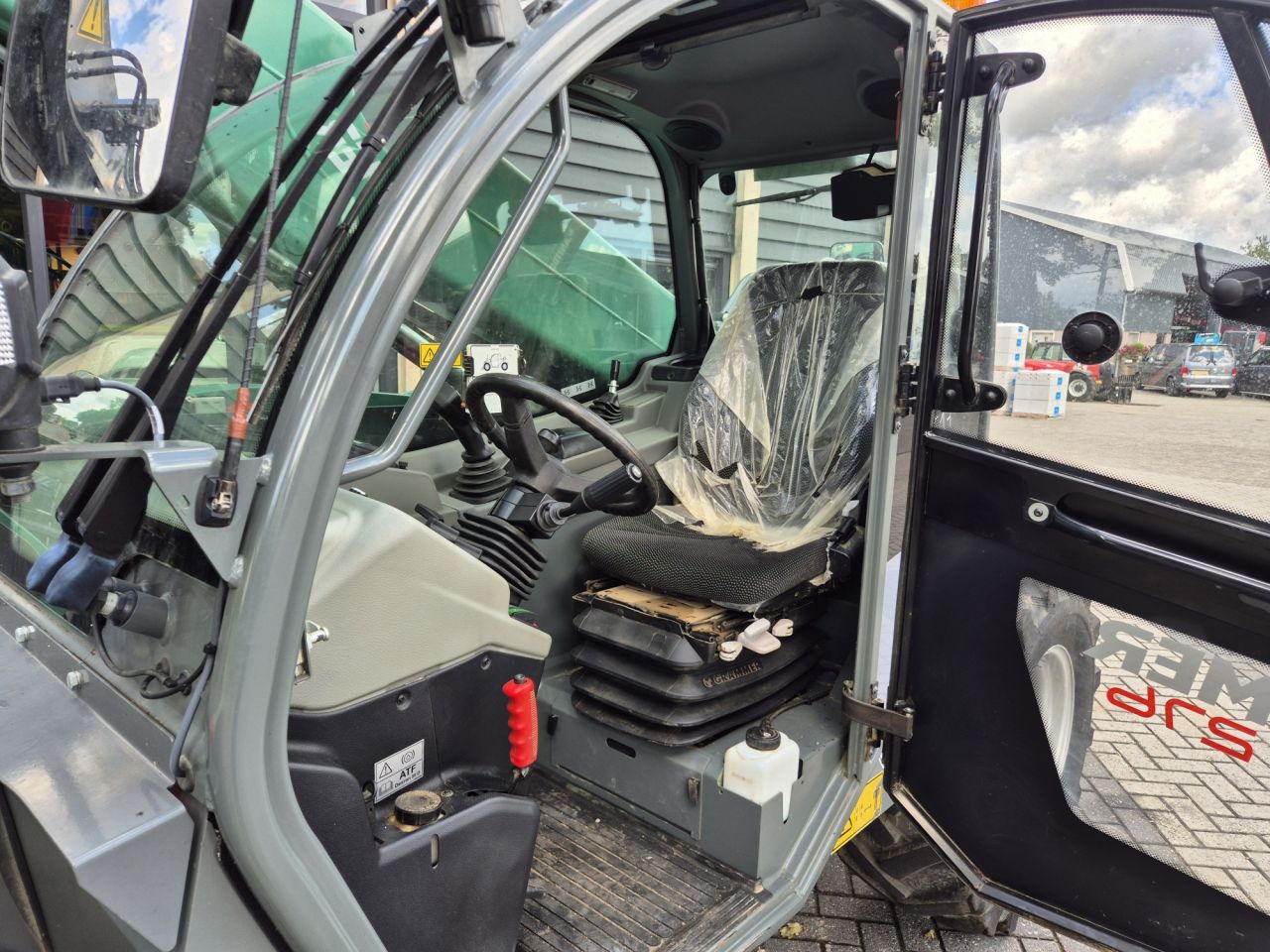Used KRAMER KT276 telescopic with lifting height up to 6 m