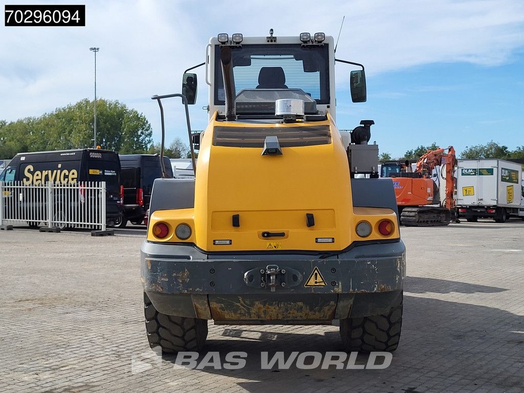 Liebherr L538