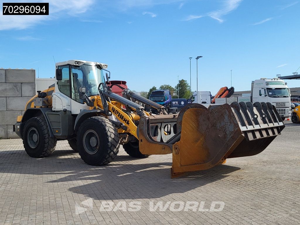 Liebherr L538