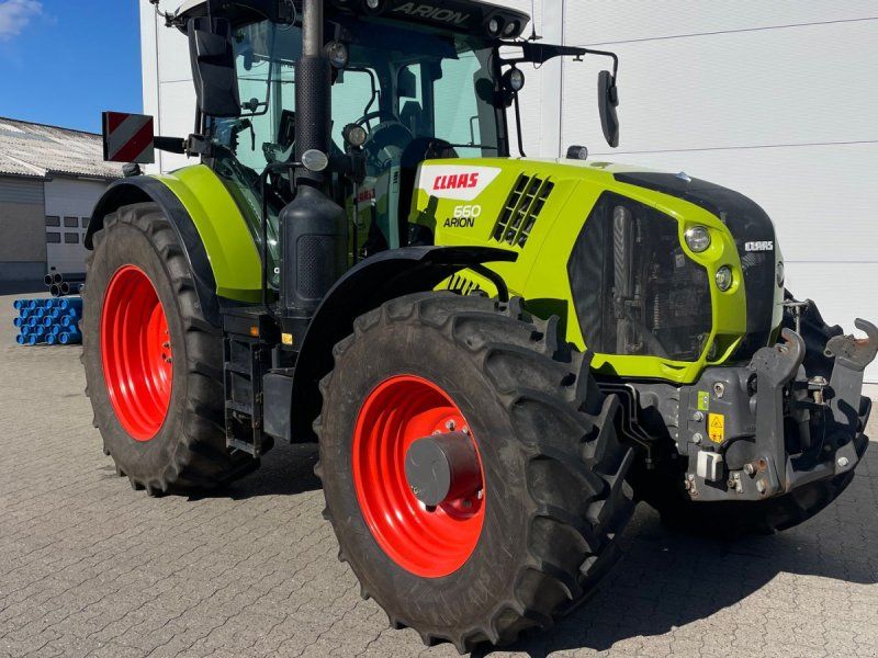 Claas ARION 660 CMATIC