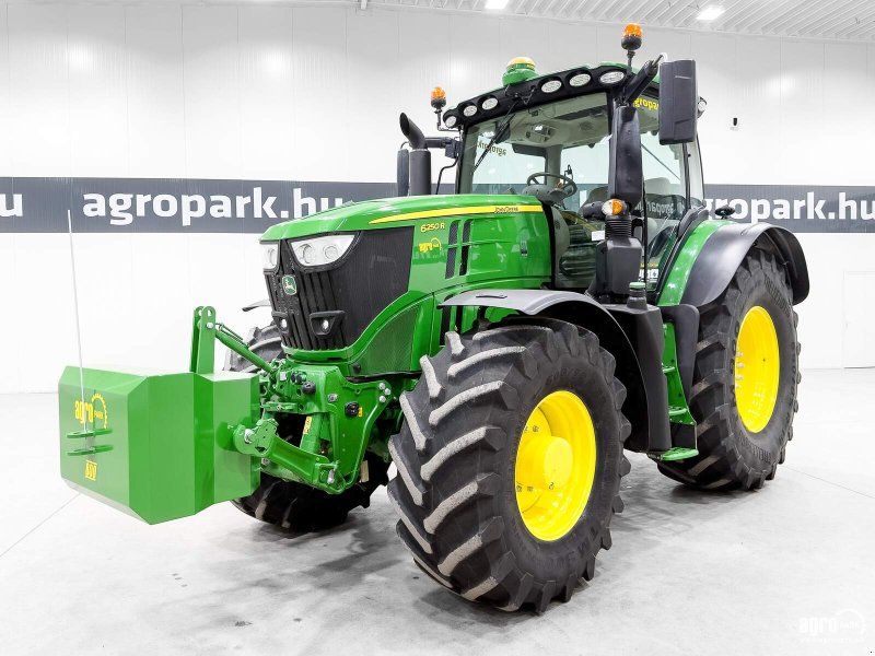 John Deere 6250R