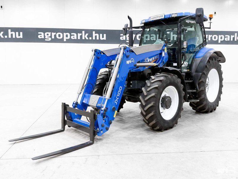 New Holland T6010 Plus , Powershift, frontloader, front axle suspensi