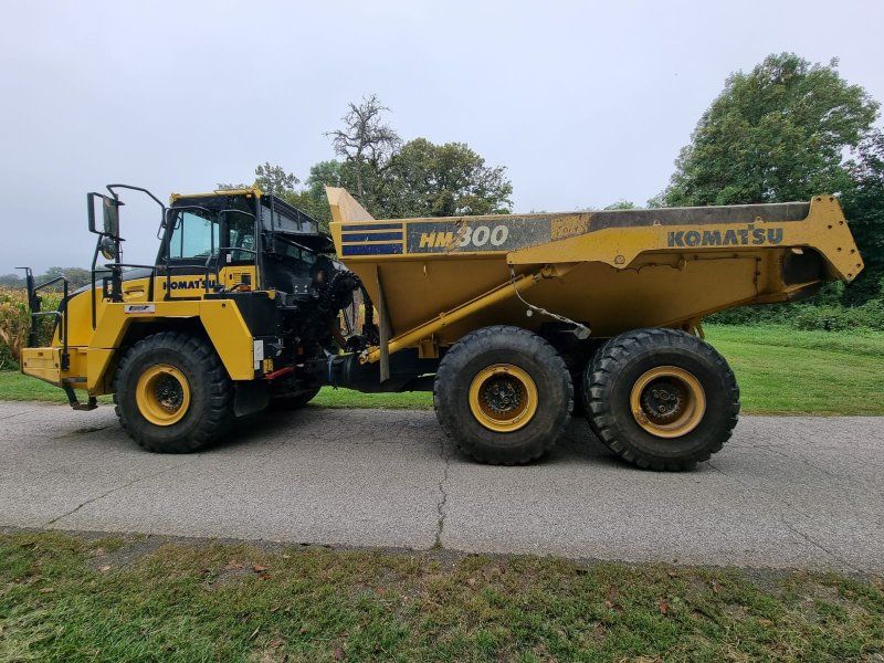 Komatsu HM 300-5EO