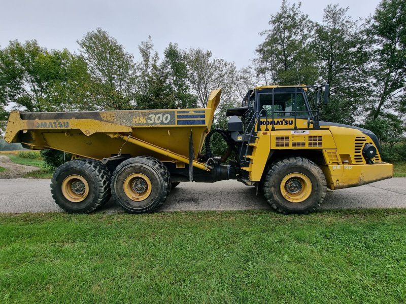 Komatsu HM 300-5EO