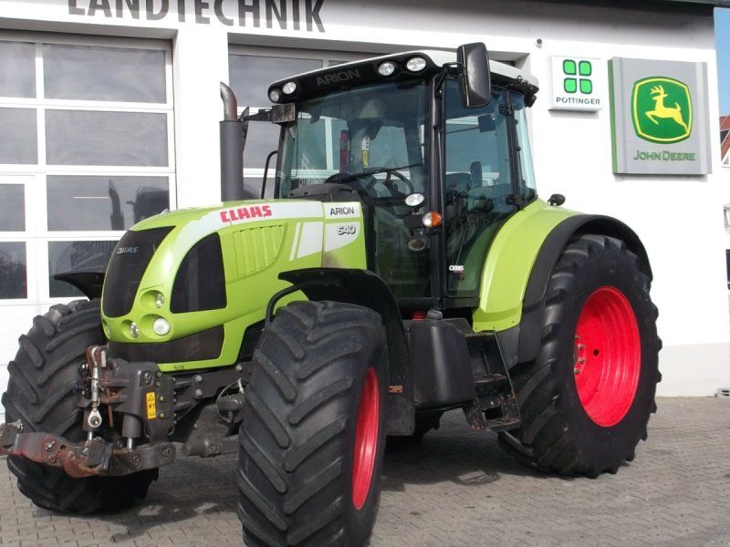 Claas Arion 640